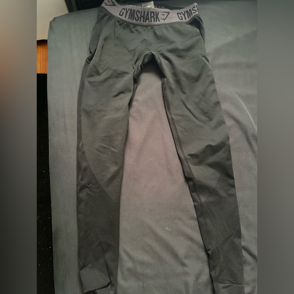 LOT OF 3 GYMSHARK LEGGINGS SIZE SMALL